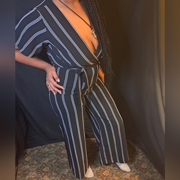 Jumpsuit - Picture 10 of 10